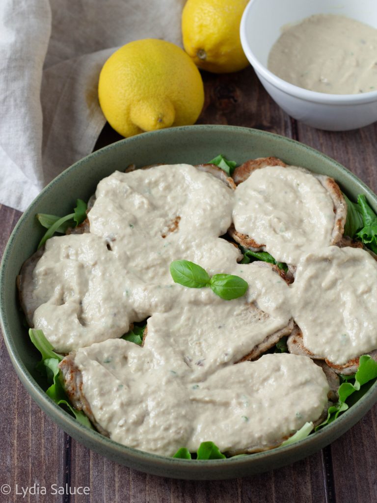 Lombo de porco com molho de atum