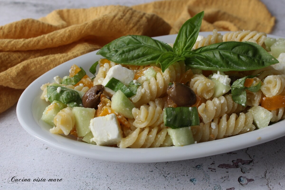 Macarrão à crudaiola do meu jeito
