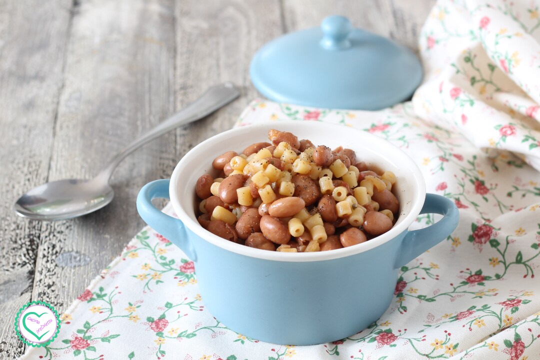 Macarrão com feijão