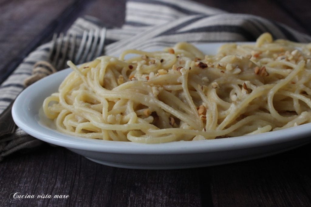 Macarrão com creme de erva-doce e avelãs Cozinha Vista Mar