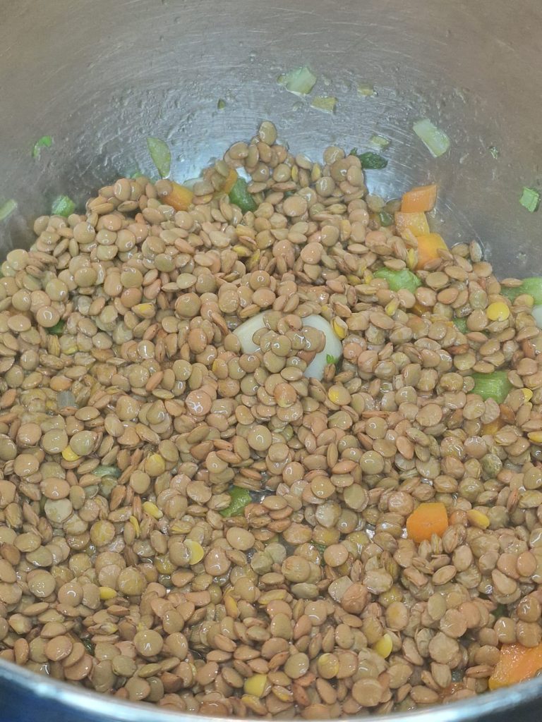 Macarrão e lentilhas