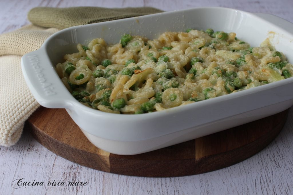 Macarrão gratinado com ervilhas e alho-poró Cozinha vista mar