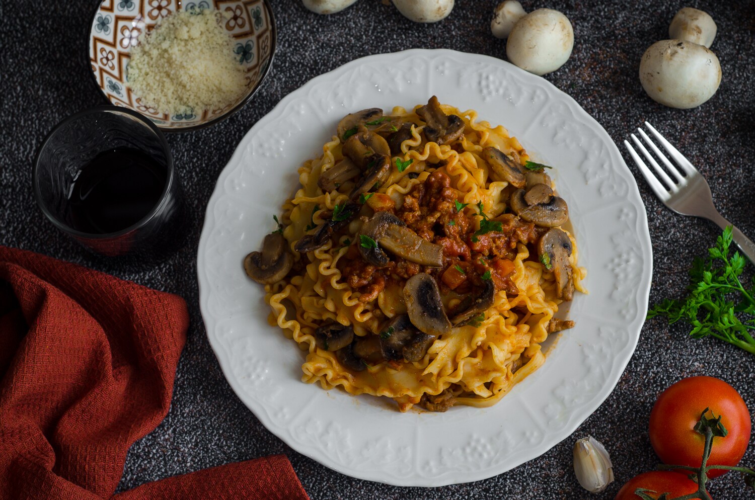 Massa com ragu de cogumelos