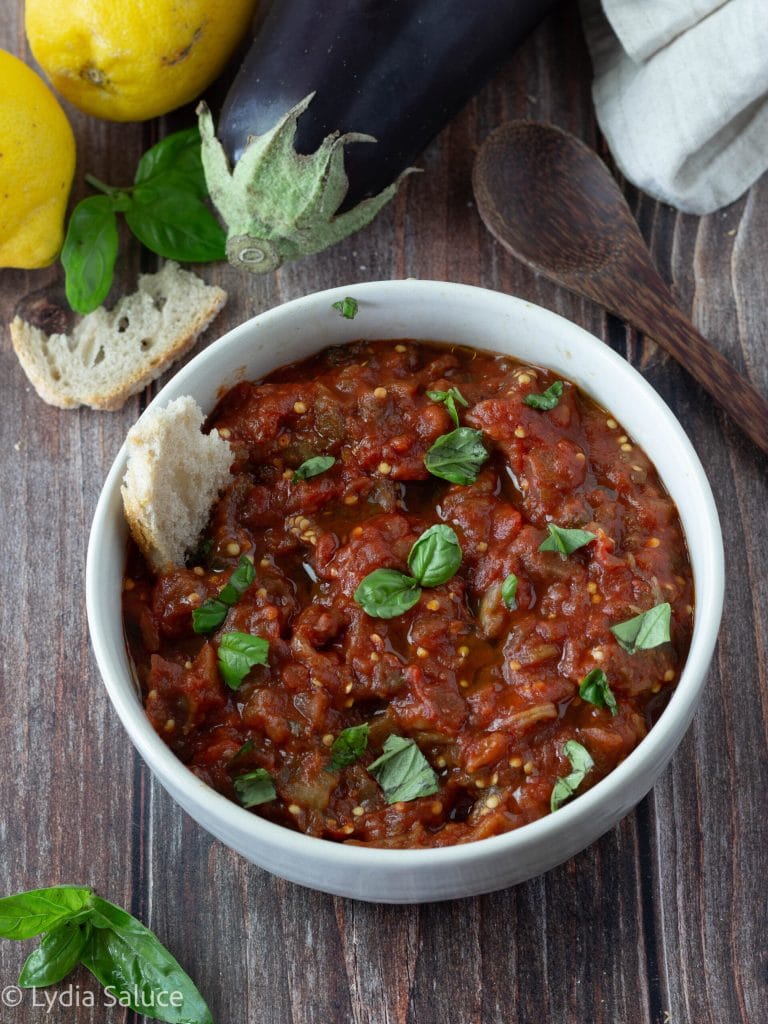 Molho de berinjela e tomate