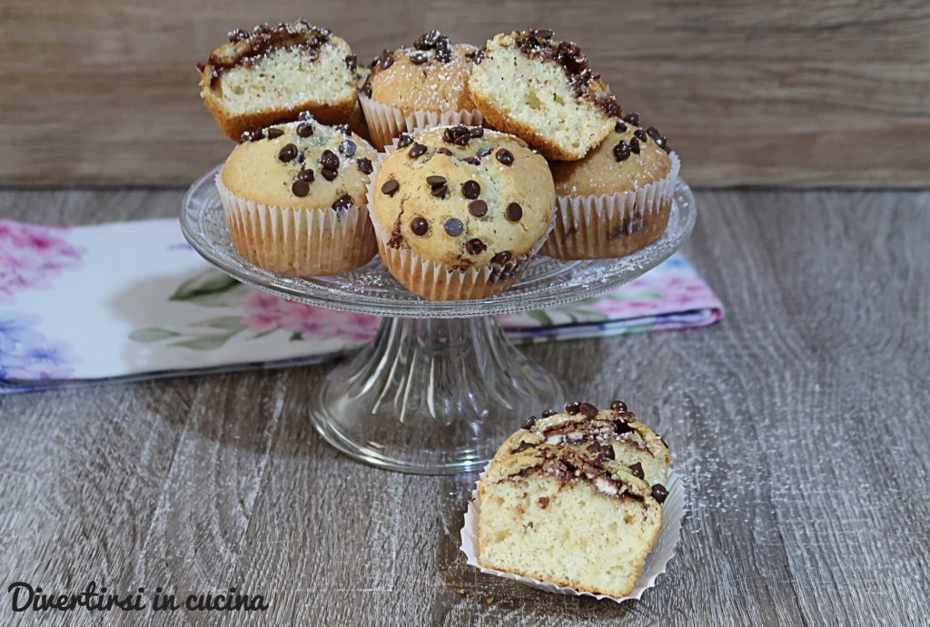 Muffin com coração de Nutella.