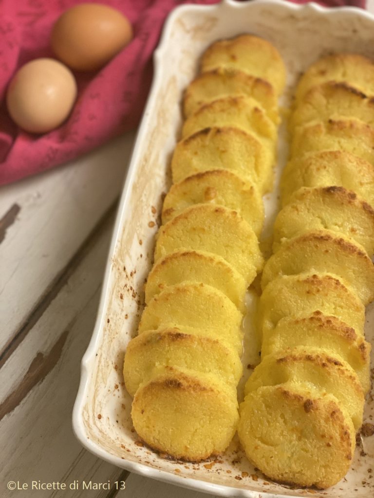 Nhoque de semolina à romana