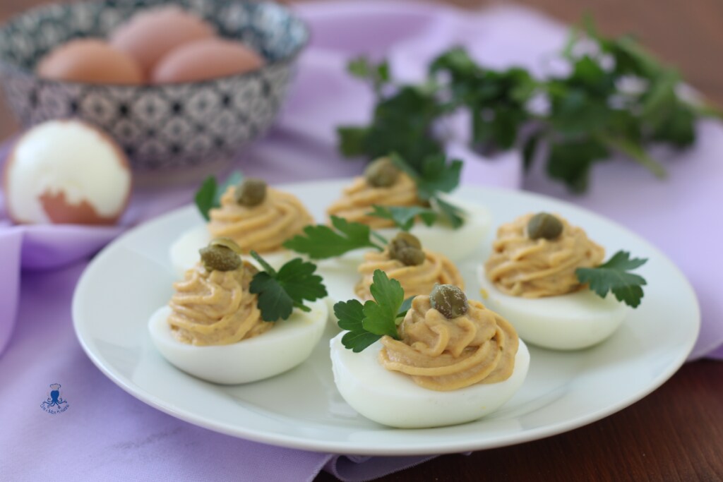 OVOS RECHEADOS COM ATUM