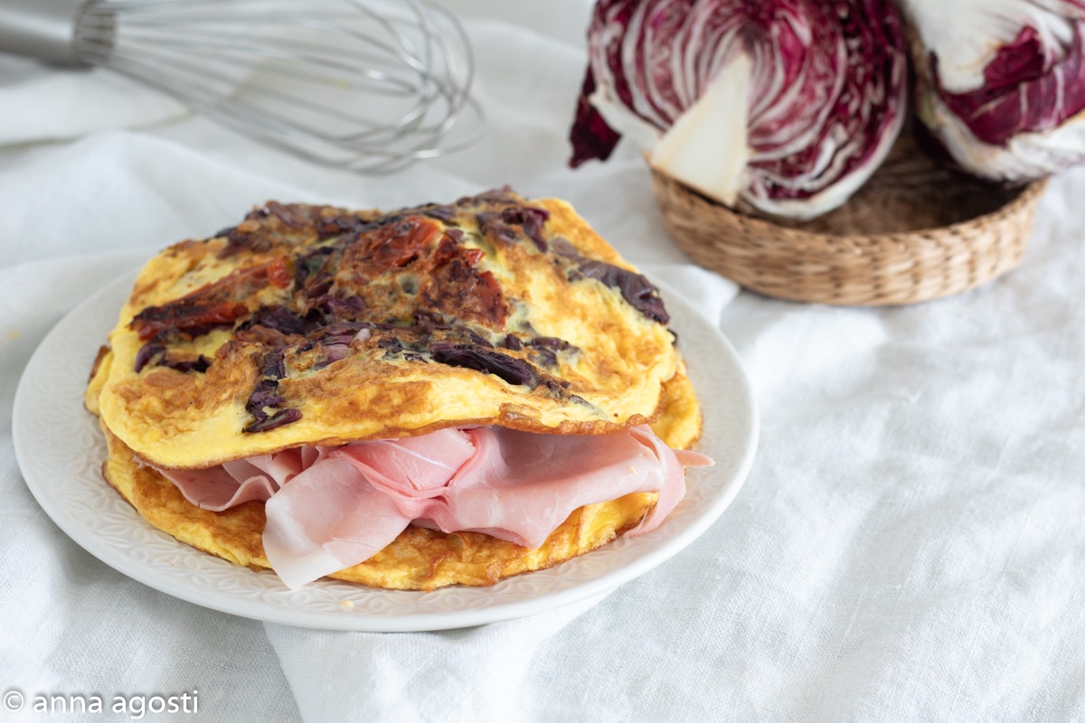Omelete de Radicchio e Cogumelos