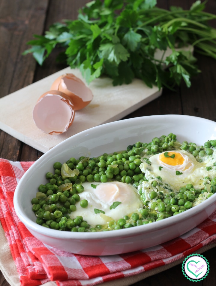 Receita de Ovos com ervilhas sem molho