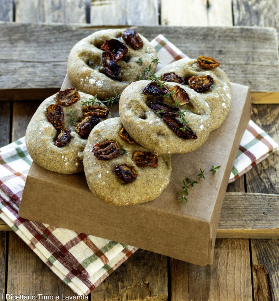 PÃÆ'ÃÂ£EZINHOS COM FARINHA DE CÃÆ'Ãâ€ºNHAMO