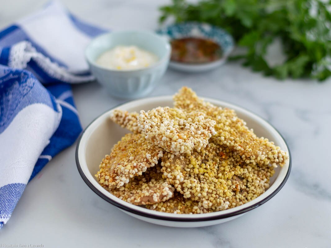 Peito de frango com cereais tufados