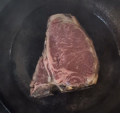Bisteca à Fiorentina (T-bone) de Simmental Bávara: cozimento perfeito no fogão!