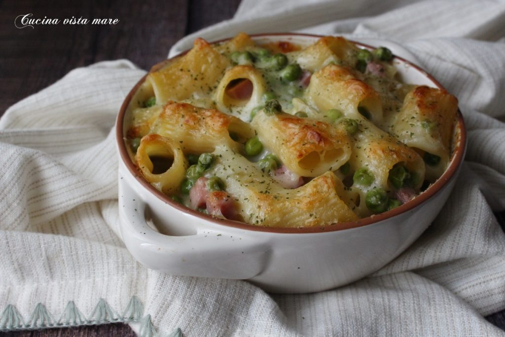 Pasta de forno à valdostana Cozinha com vista para o mar
