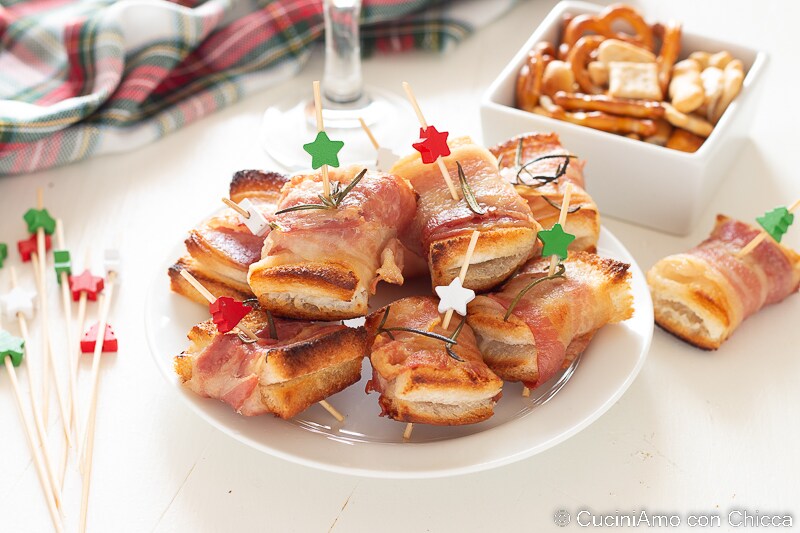 Petiscos com bacon e Philadelphia
