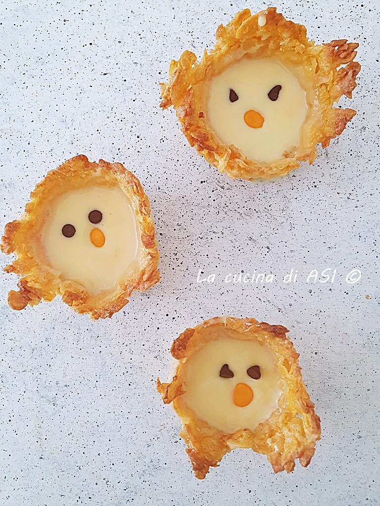Pintinhos doces no ninho para a Páscoa