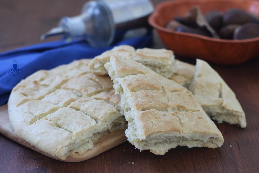 Pizza scima ou scema, especialidade de San Martino abruzzese sem fermento.