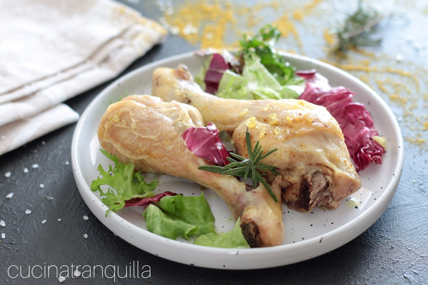 Coxas de frango ao sal rosa