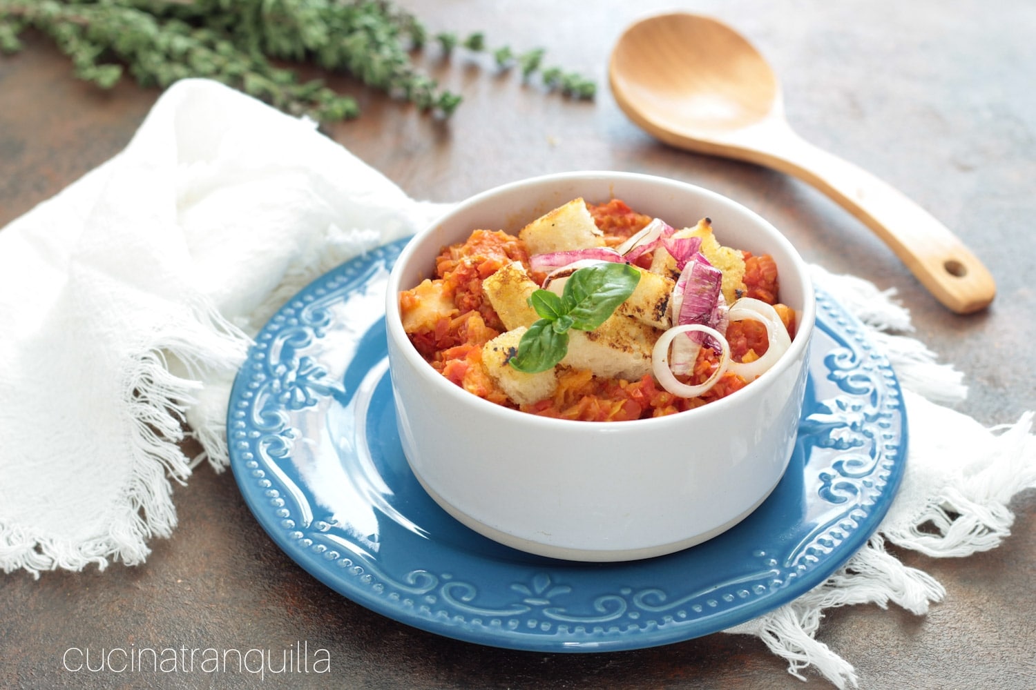 Pappa al pomodoro e cebola de Tropea