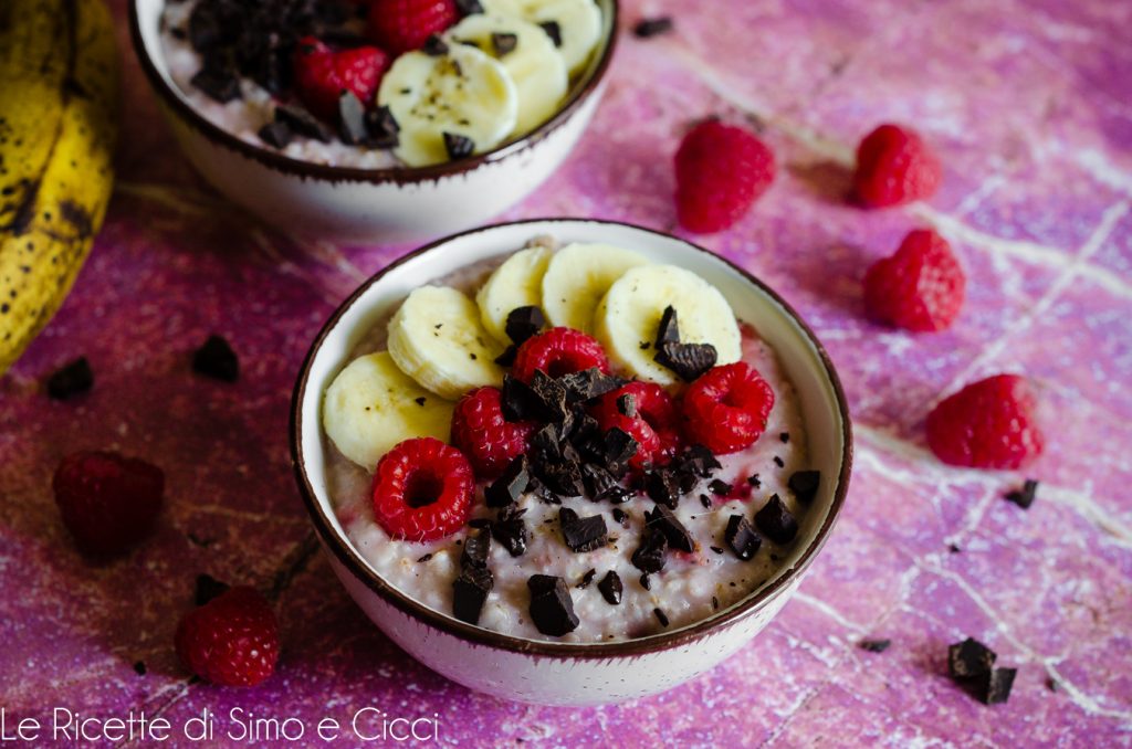 Porridge de framboesa e chocolate