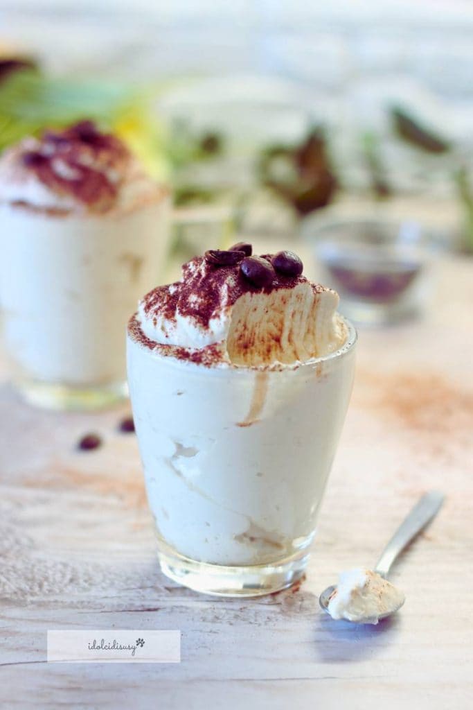 idolcidisusy Creme fria de café com mascarpone e chantilly - Sobremesa fácil e rápida