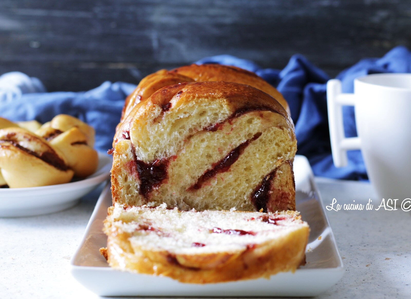 RECEITA ORIGINAL DE BABKA COM TRANÇA FÁCIL