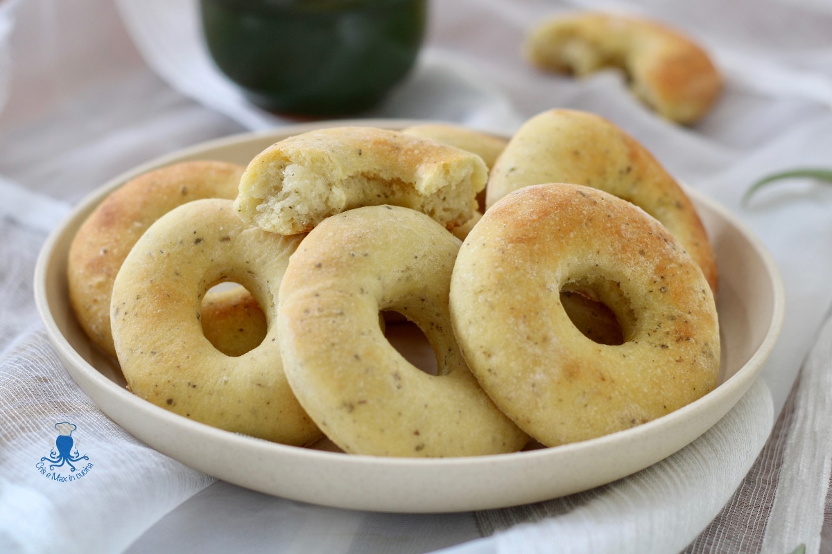 Rosquinhas fermentadas de sálvia, receita com e sem Bimby.