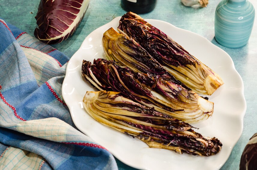 Radicchio grelhado, um acompanhamento rápido, saudável e saboroso