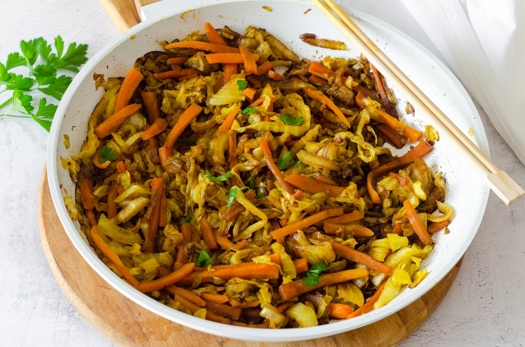 Repolho na frigideira, um acompanhamento saboroso e fácil!