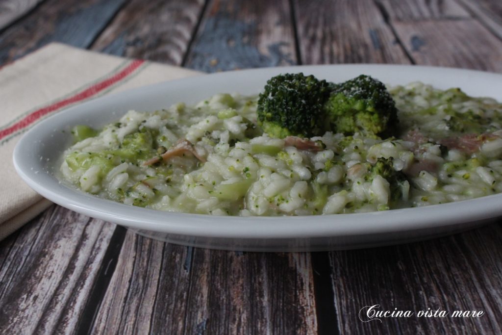 Risoto de cerveja com brócolis e presunto Cozinha vista mar