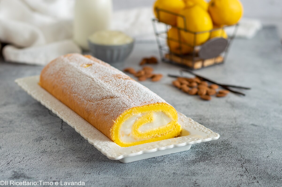 Rolo com creme de leite de amêndoa