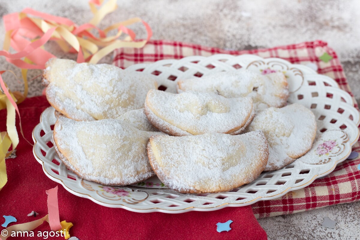 Rufioli de Costeggiola raviólis doces de carnaval
