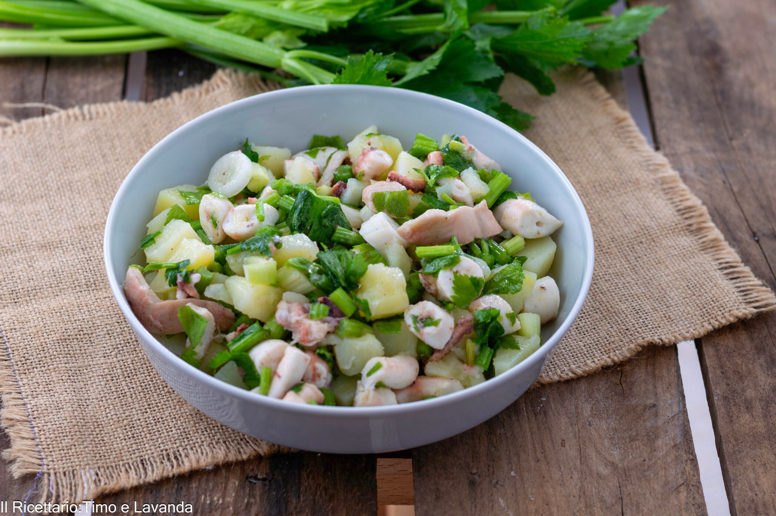 Salada de polvo e batatas