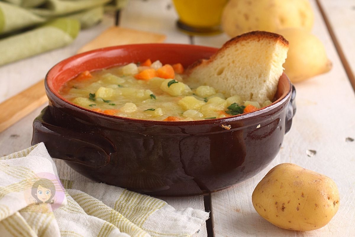 SOPA DE BATATA TAMBÉM NO BIMBY