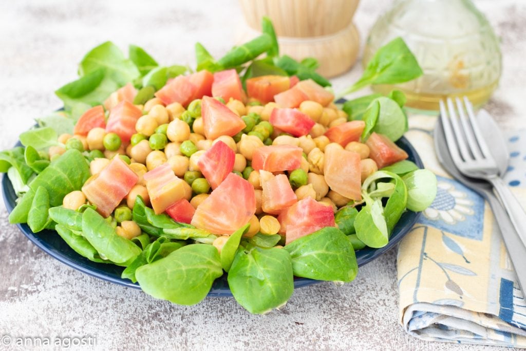 Salada de Grão-de-bico, Beterraba e Ervilhas
