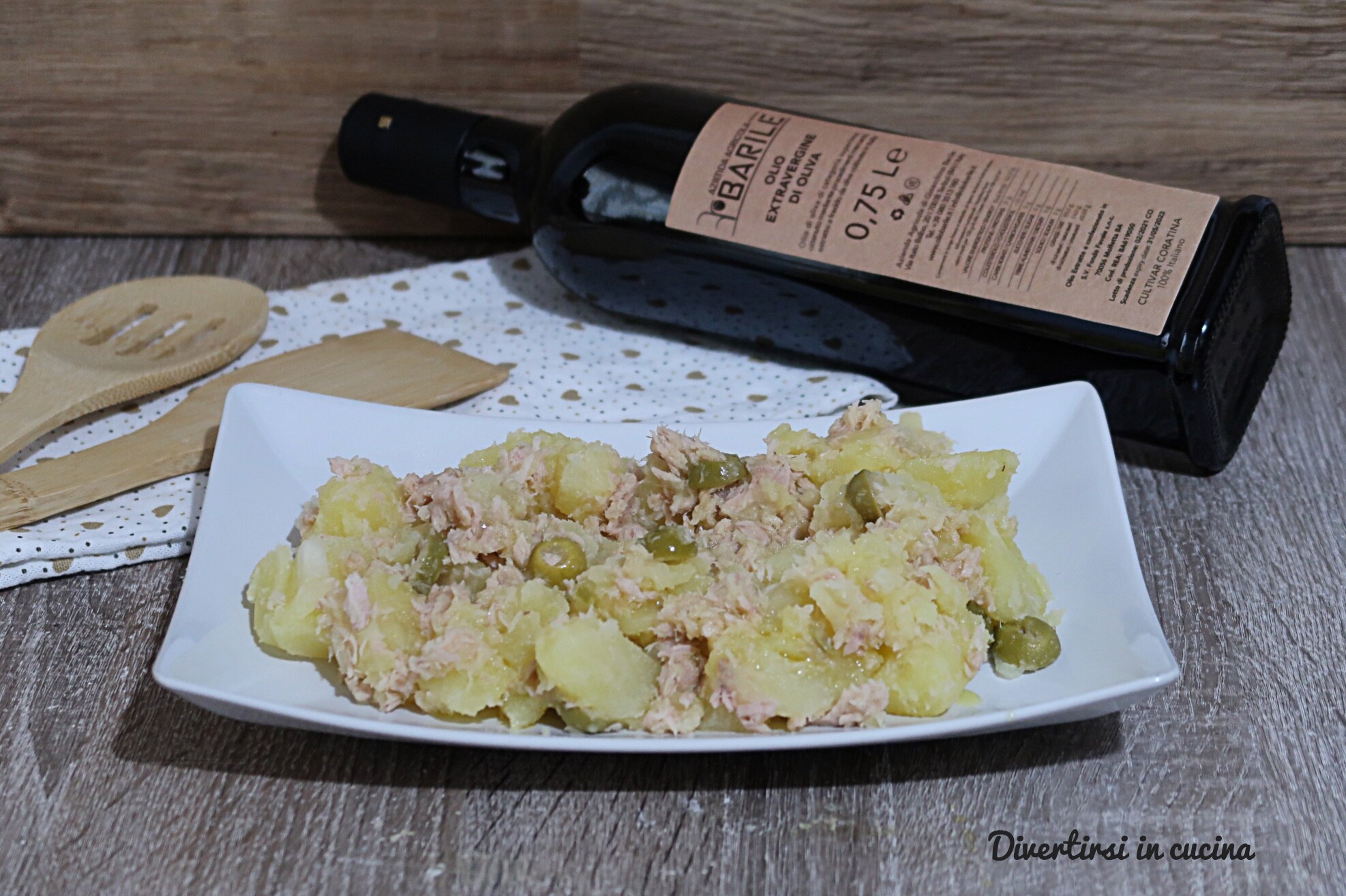 Salada de batata e atum