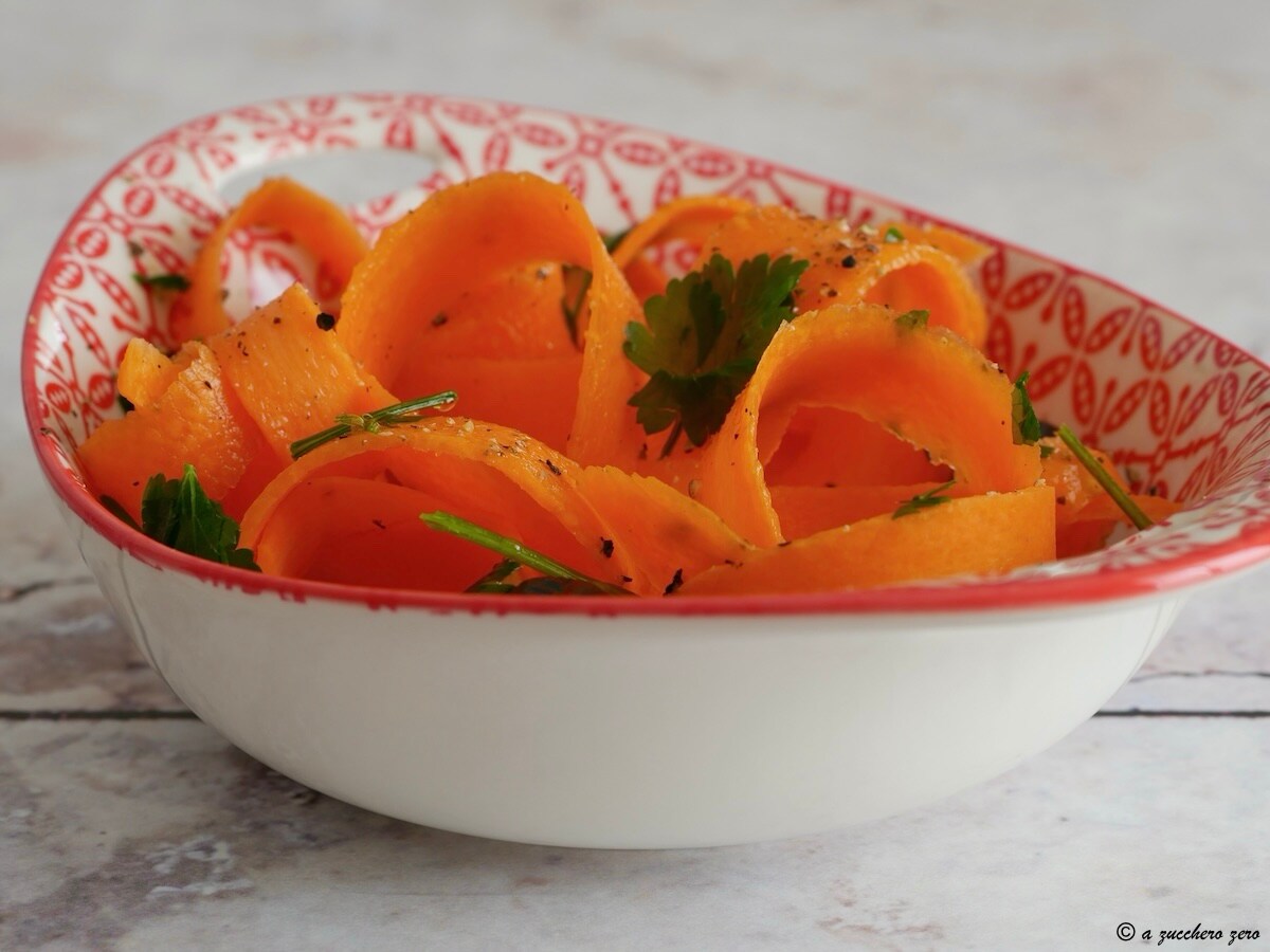 Salada de cenoura crua e salsa
