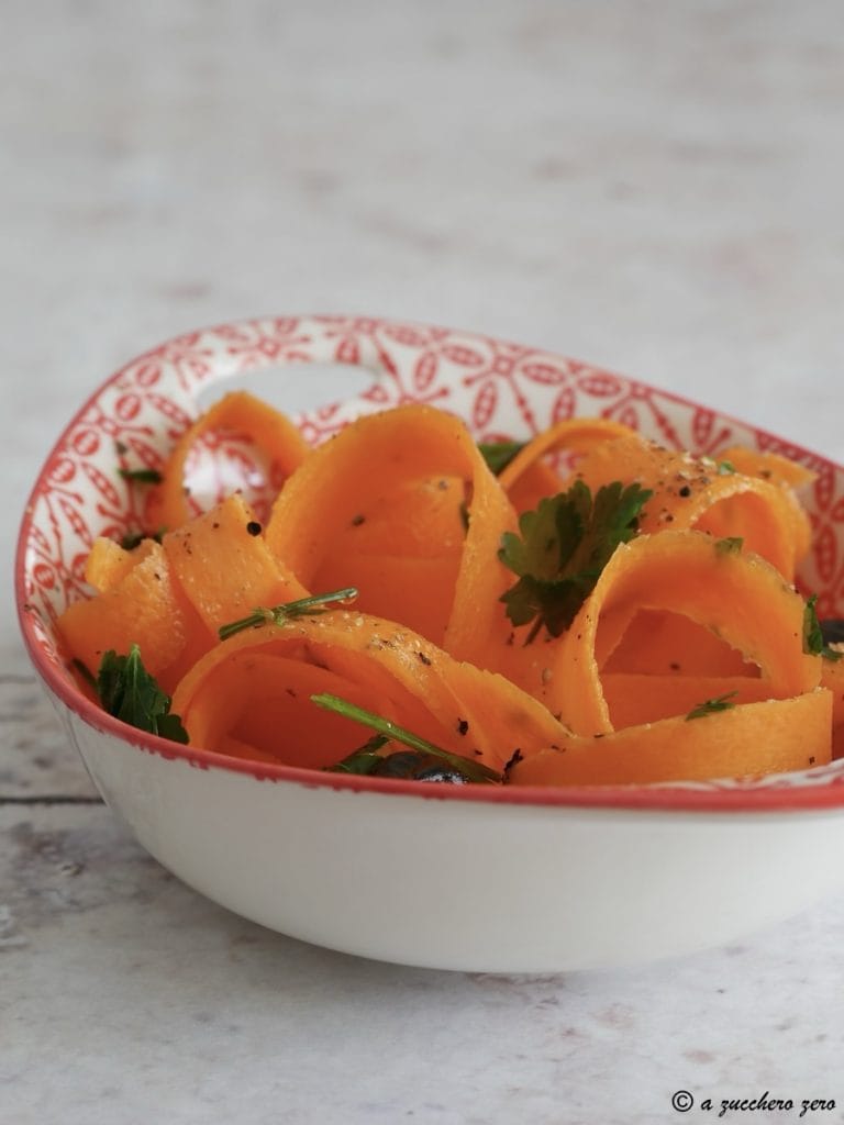Salada de cenoura crua e salsa