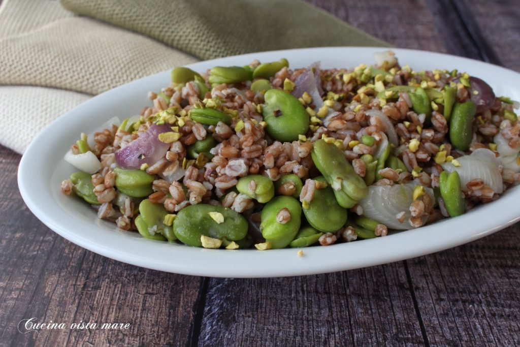 Salada de espelta com favas Cozinha com vista para o mar