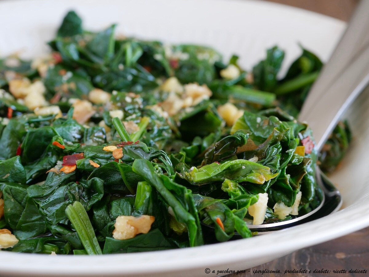 Salada de espinafre com nozes