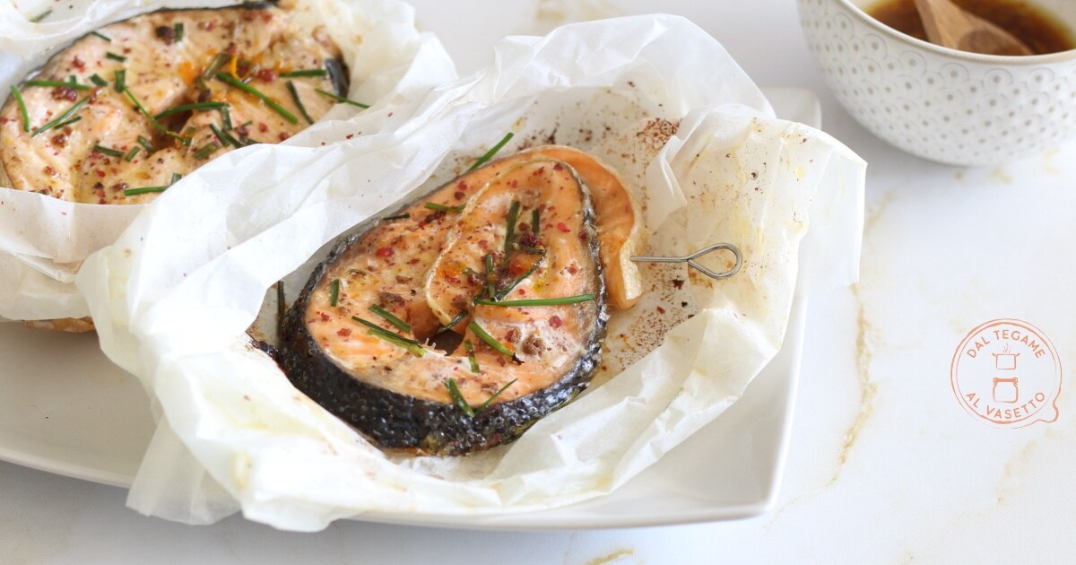 Salmão no papillote no micro-ondas