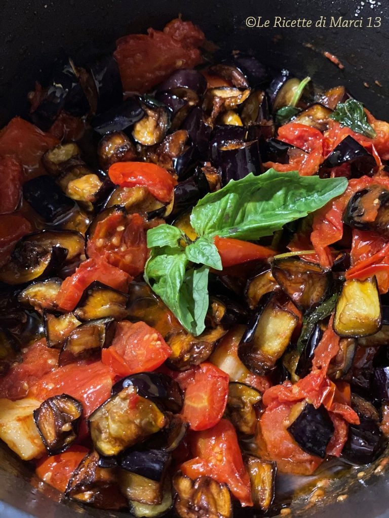 Scialatielli Aumm Aumm com berinjelas e fiordilatte