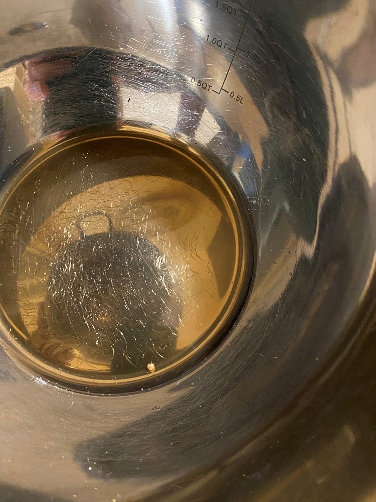 Scialatielli Aumm Aumm com berinjelas e fiordilatte água amarga