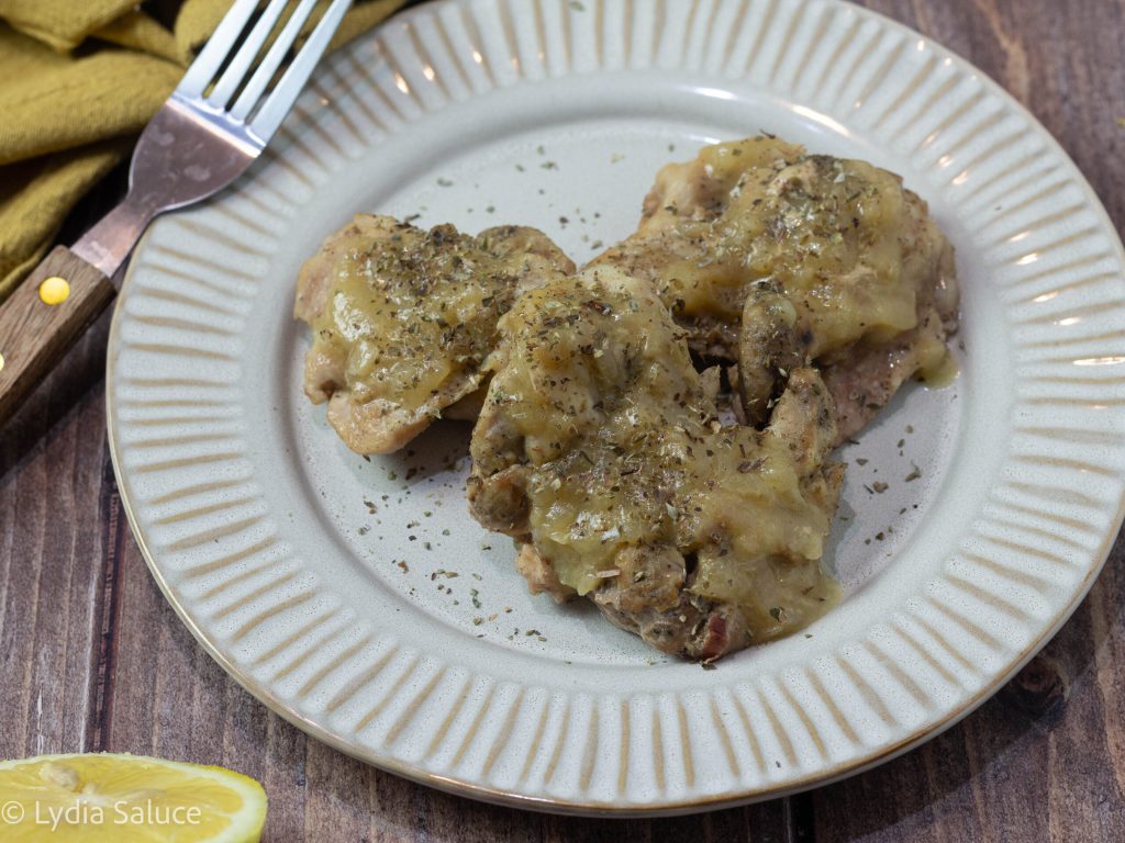 Sobrecoxas de frango na slow cooker