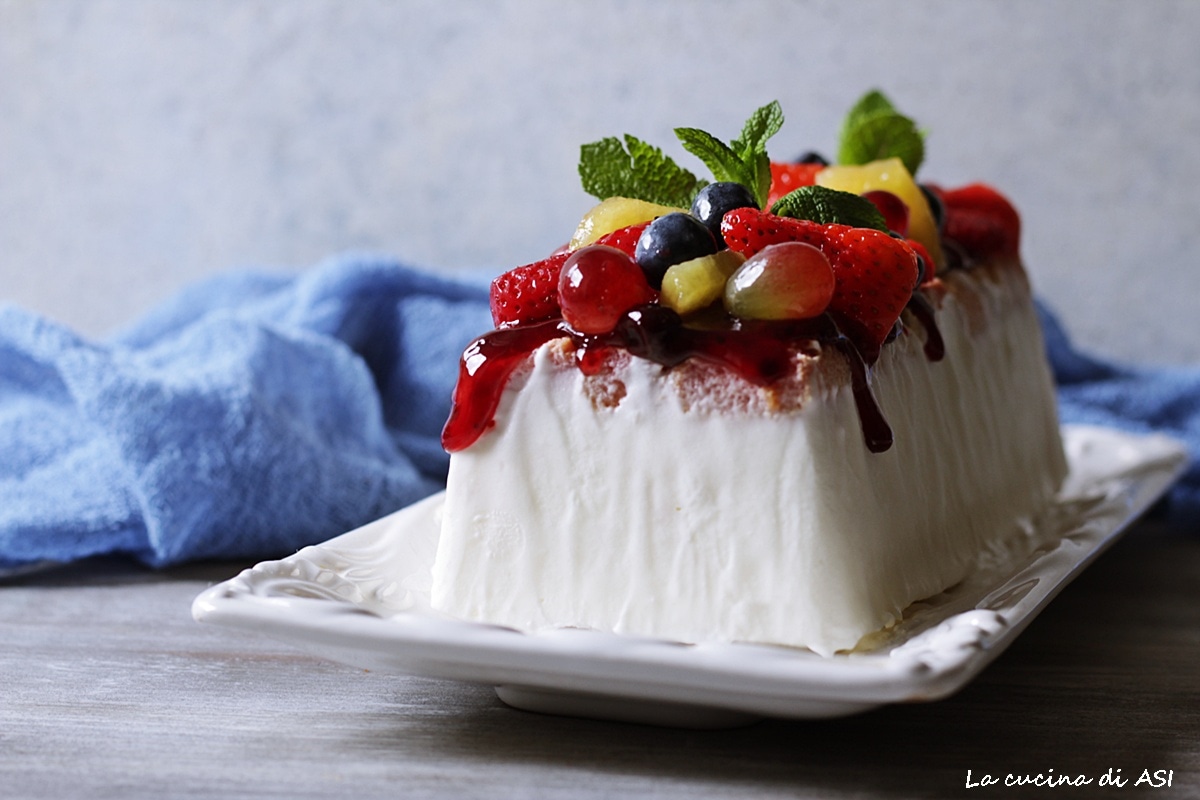 Torta gelada de iogurte e frutas – Sobremesa esperta sem cozimento