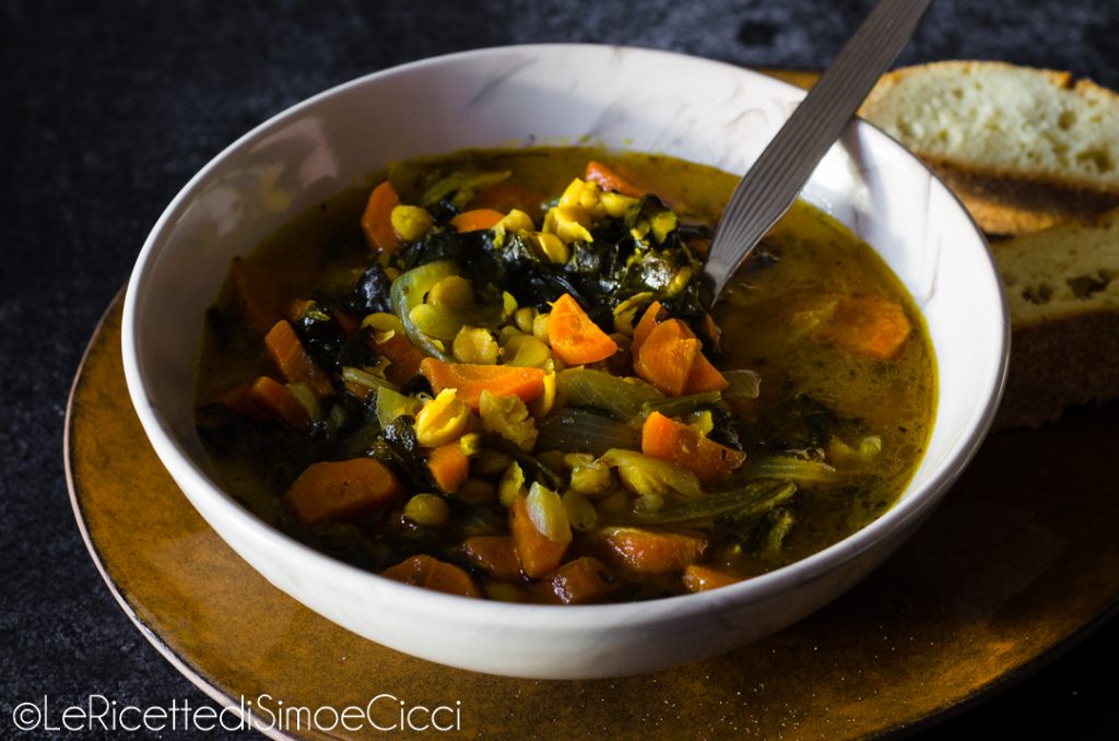 Sopa de grão-de-bico, chicória e cenoura