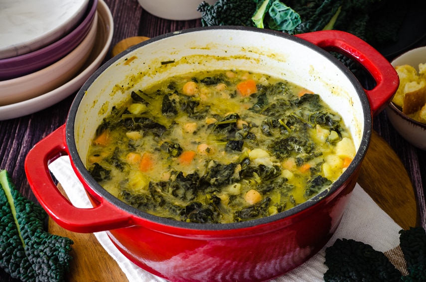 Sopa de grão-de-bico e couve, receita saudável, nutritiva e saborosa!