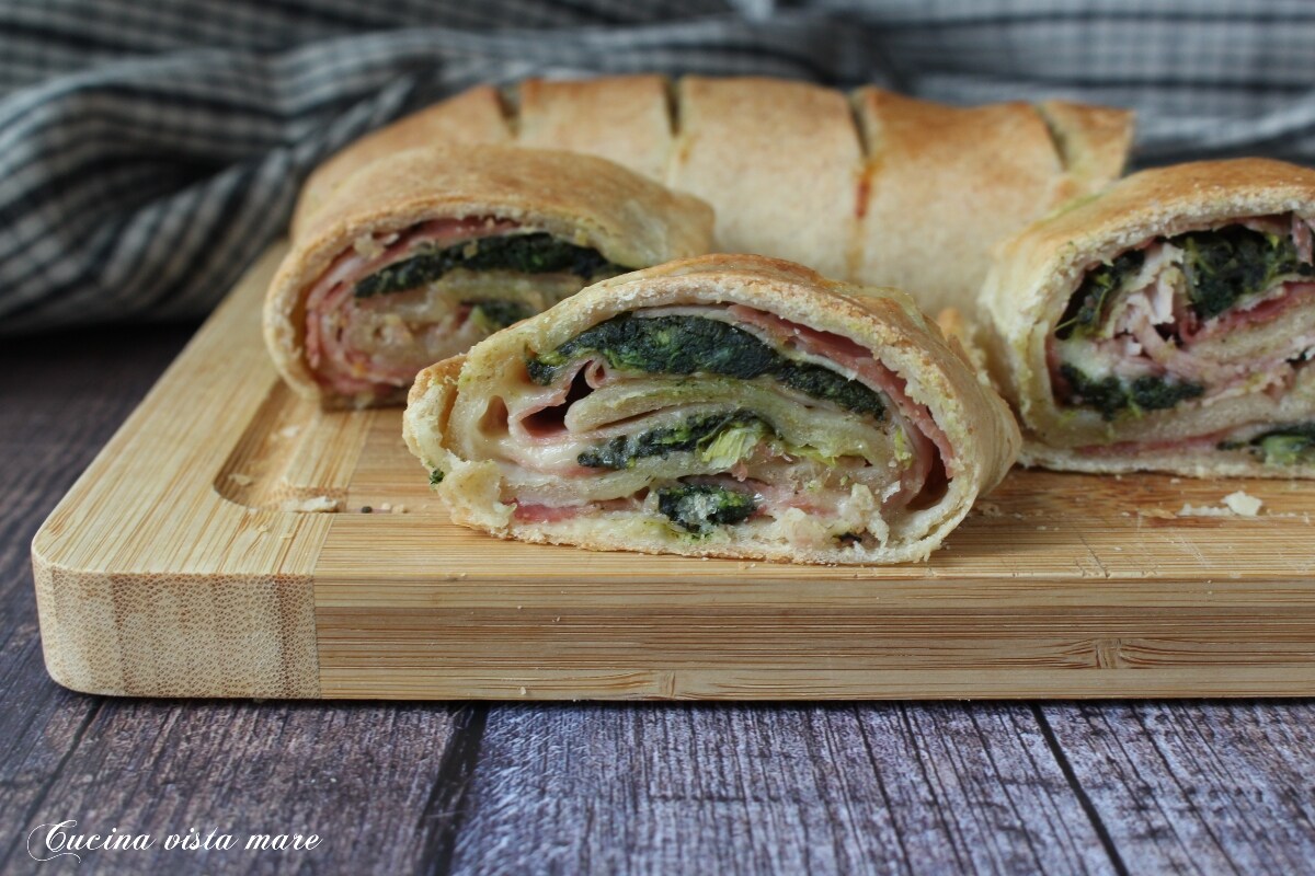 Strudel salgado com presunto e nabos