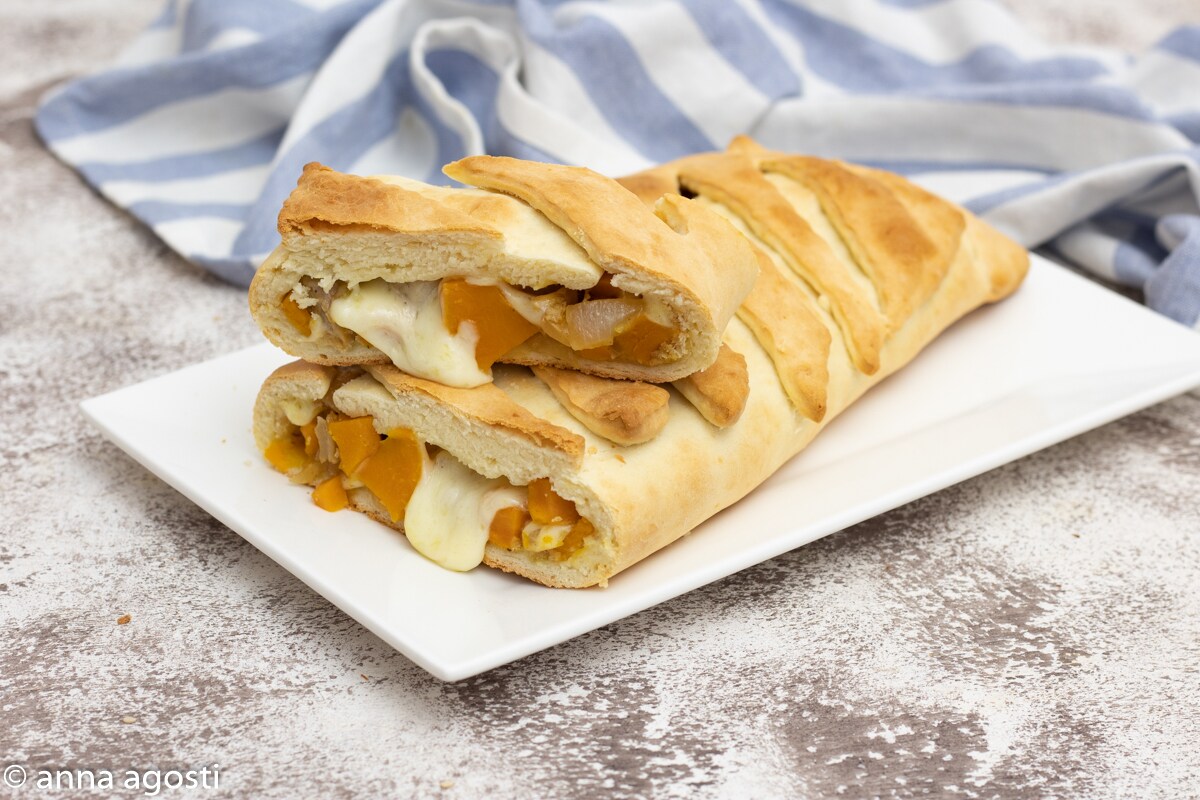 Strudel salgado de abóbora e linguiça