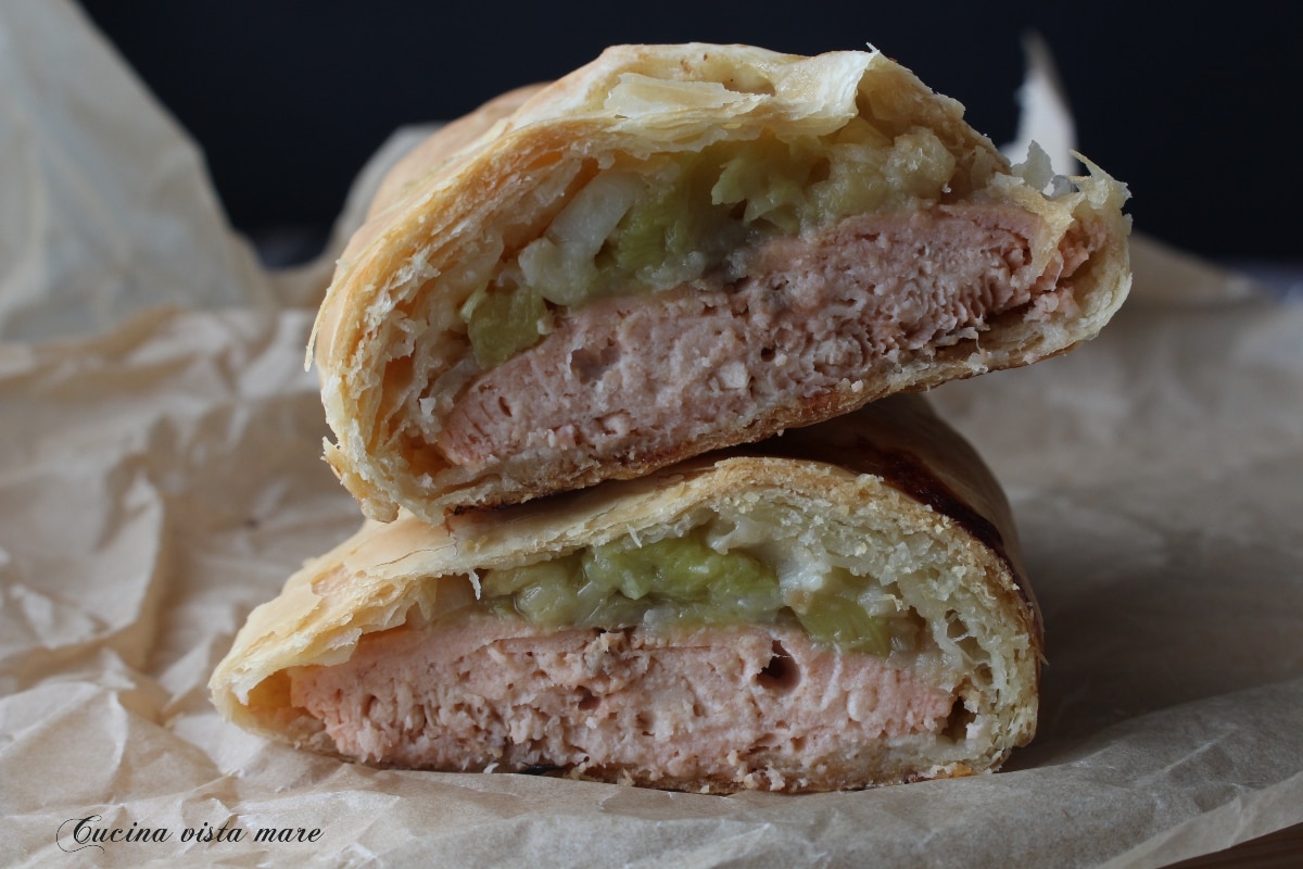 Strudel de salmão e alho-poró