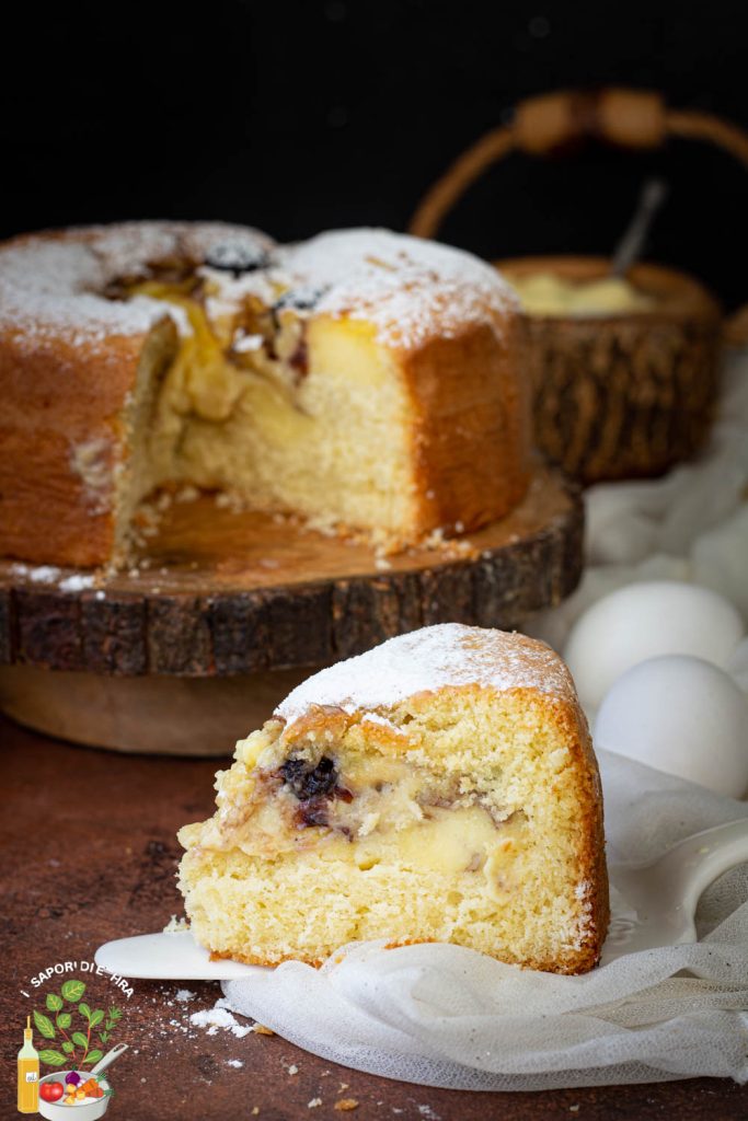 Torta Nua com creme de confeiteiro e amarena